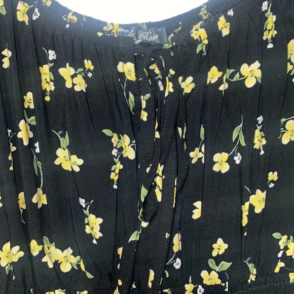 Brand new sundress - Picture 4 of 4